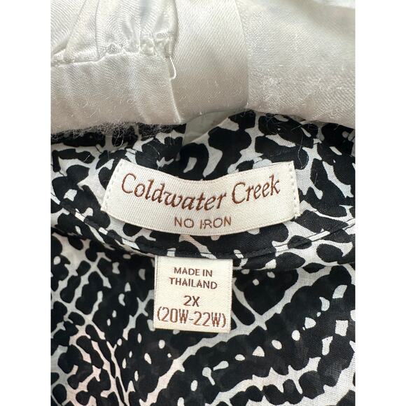 COLDWATER CREEK | Plus Size No Iron Black White Geometric Lightweight Blouse |2X - Picture 5 of 7